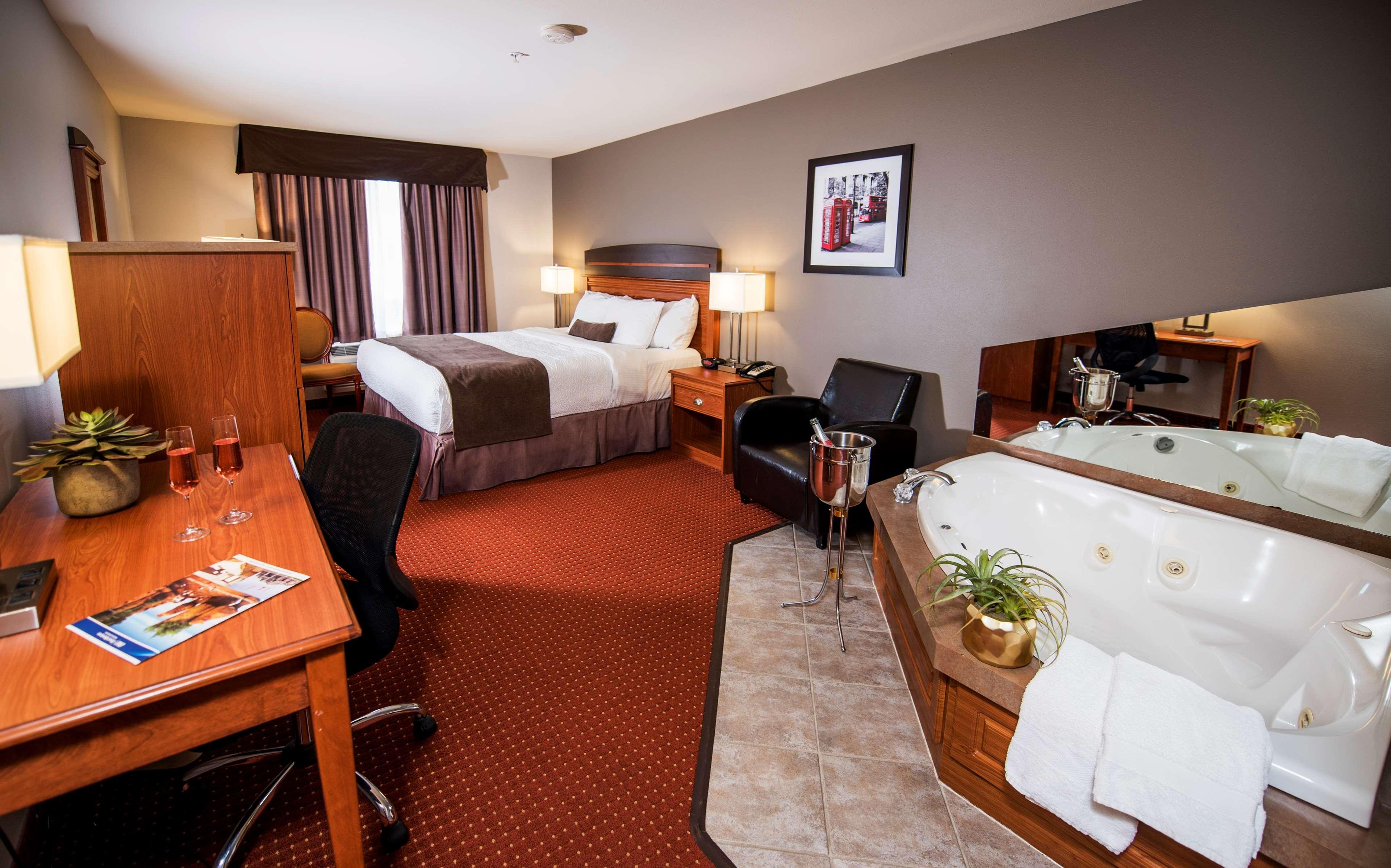 Best Western Plus Moncton Hotel Bagian luar foto